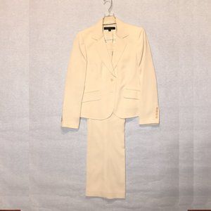 NWOT Anne Klein Cream Polyester 2 pc Business Suit